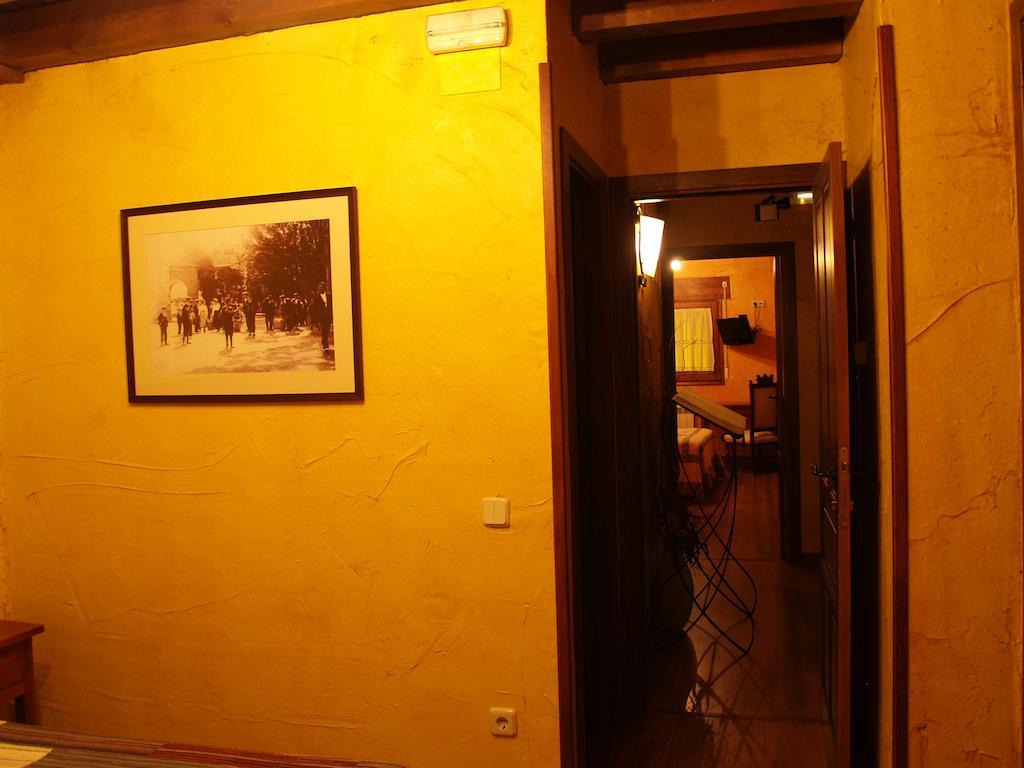 La Casona Del Herrero Navaleno Exterior foto